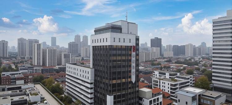 武汉江滩江汉路步行街怡程酒店图片