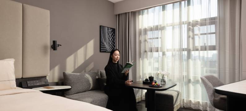宁波鄞州花园里彩虹南路亚朵酒店图片