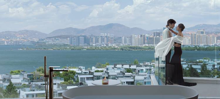 青绿·流水望月海景度假民宿(洱海店)图片