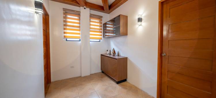 帕拉纳克市红多兹阿尔奎萨住宅酒店(RedDoorz @ Alquiza Residences Parañaque)图片