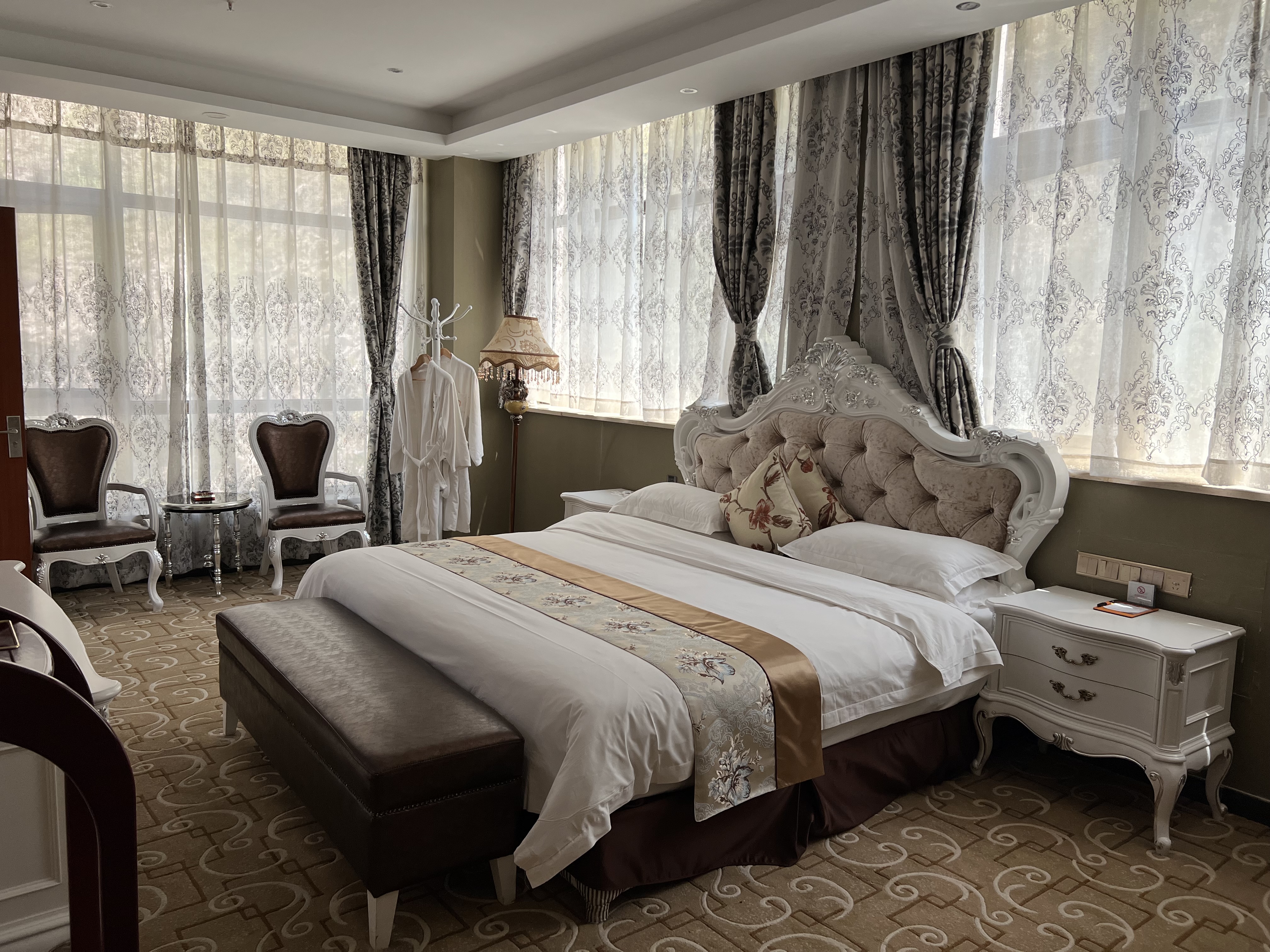 Yujing Hotel Over view