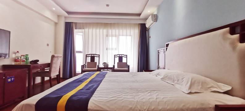 洛阳樱桃假日酒店(王城公园地铁站店)图片