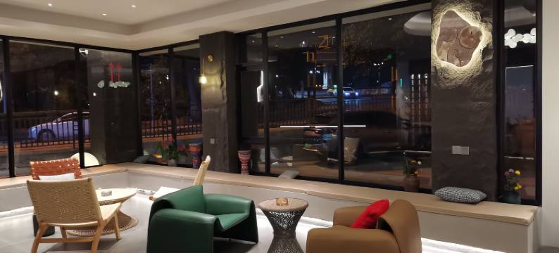 大理星辰海大海景酒店(大理站兴盛大桥店)图片