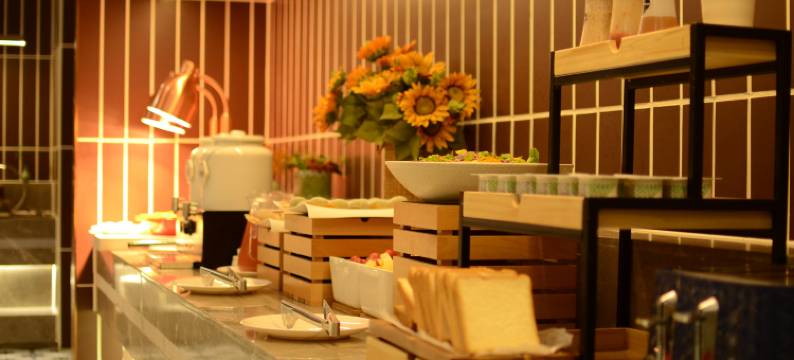 瑞喜酒店(郑州未来路博览中心地铁站店)图片