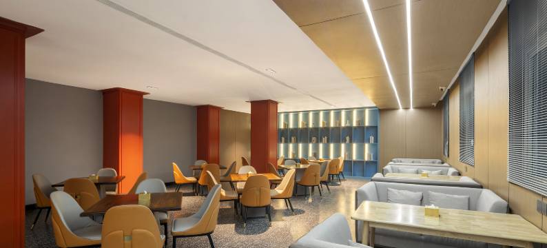 喜鹊CC酒店(郑州中原万达广场二砂地铁站店)图片