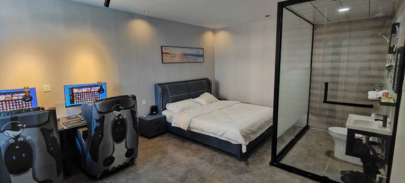 大鱼电竞·影音·健身主题民宿(新城子店)图片