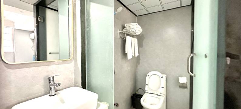 新优庭宾馆(唐河友兰大道店)图片