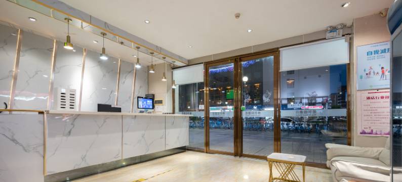 希尔伯酒店(深圳宝安国际机场怀德地铁站店)图片