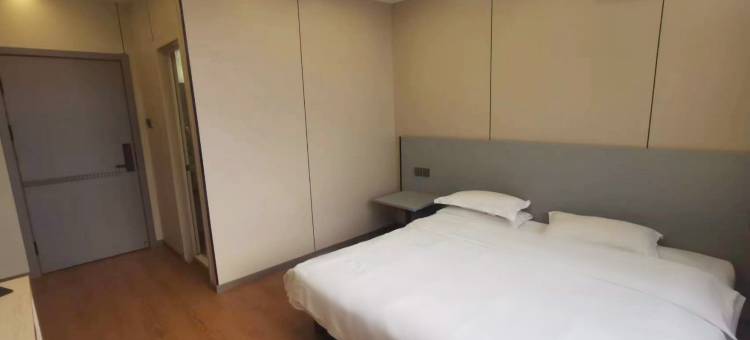 驿莱电竞酒店(乌海火车站店)图片