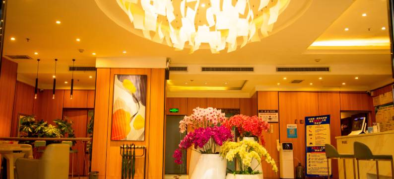 潮漫轻雅酒店(信阳高铁站店)图片