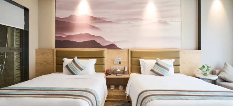 柳州宜家紫荆花酒店(胜利烧烤城雀儿山公园店)图片