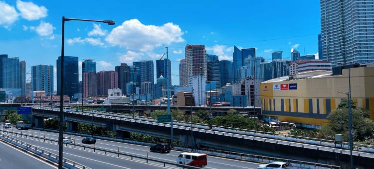 联排别墅 OAK Metro Manila 近奥斯梅纳高速公路 PNR 帕赛(Townhouse OAK Metro Manila Near Osmena Highway PNR Pasay formerly Avitel Hotel)图片