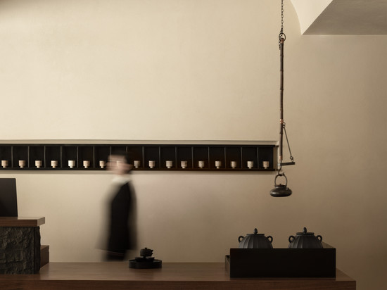 西安钟楼南门亚朵酒店