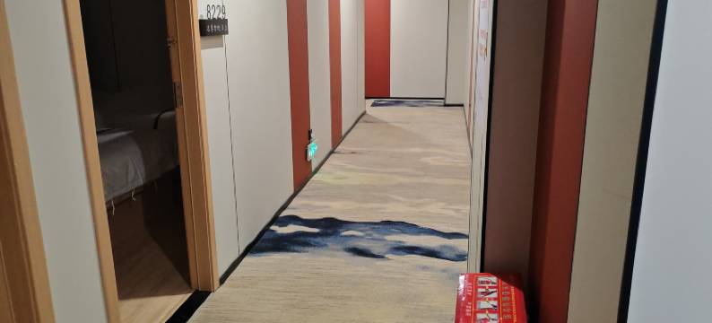 名季商旅酒店(武汉粮道街黄鹤楼店)图片