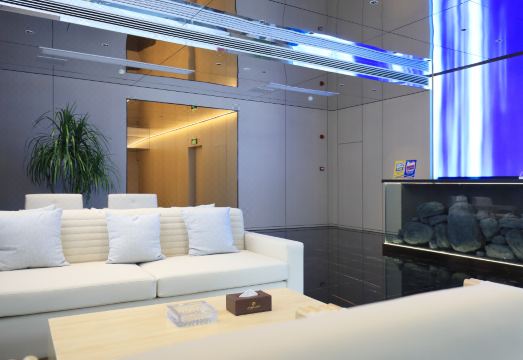 Garden HotelHotel Overview