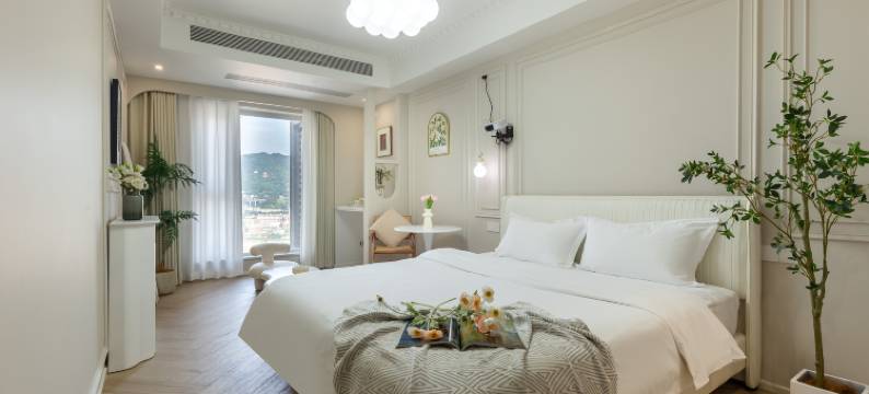 与暮·千寻江景民宿(重庆解放碑洪崖洞店)图片