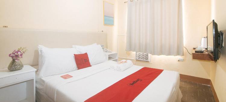 RedDoorz Premium @ THE GRAND PENINSULA SUITES图片