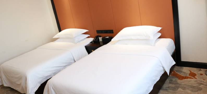 临朐金成大酒店图片