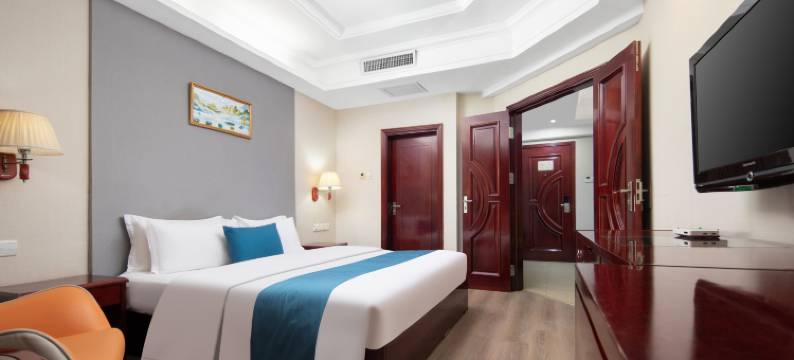 嘉逸酒店(十堰维也纳商业广场店)图片