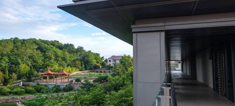 青岛崂山君澜海边度假酒店图片