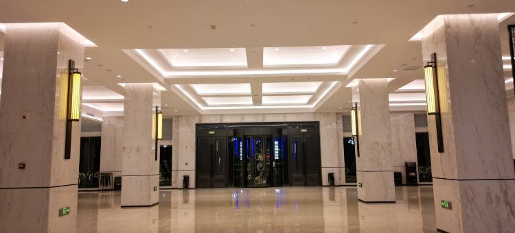 磴口金色港湾假日酒店图片