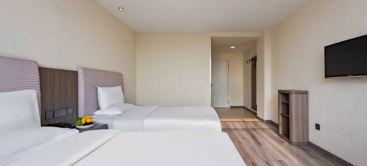 外星人电竞酒店(东明财富广场店)图片