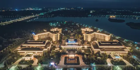 濮陽阿爾卡迪亞酒店(西湖公園店)