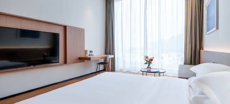 湛江蓝岸酒店(金沙湾风景区店)图片