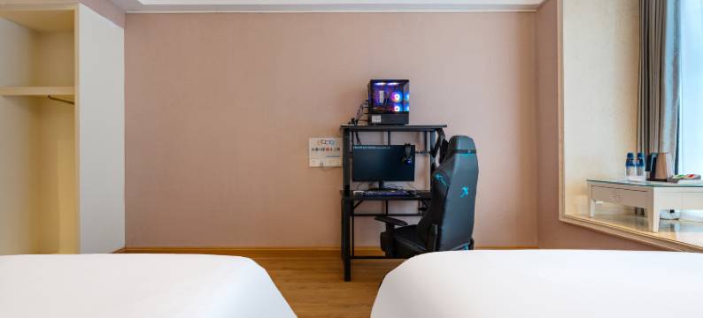 艺趣S电竞酒店(东莞万江店)图片