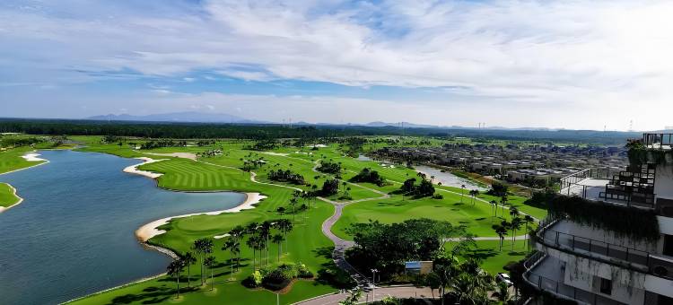 新山森林城市高尔夫别墅【中英文客服⭐聚会轰趴⭐近乐高乐园】(Forest City Golf Villa by Avery at Johor 【Home Party+Located in Golf Resort+Free Parking】)图片
