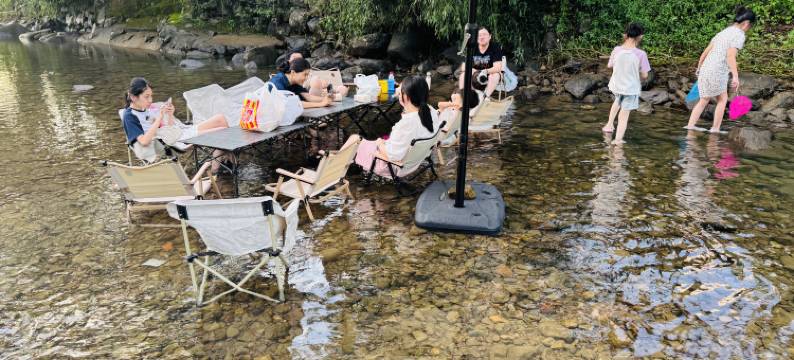 安吉有一间·临溪·星空泳池亲子民宿(天目山漂流店)图片