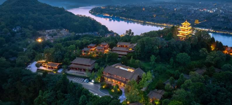 麓语山居(南津关古镇鳌山圣境店)图片