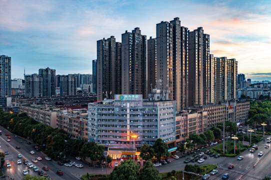 城市便捷酒店(娄底体育中心店)