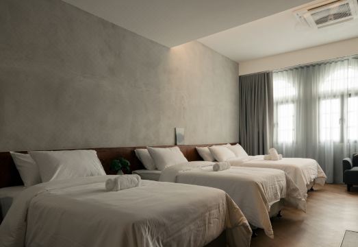 Bishop House Hotel Overview