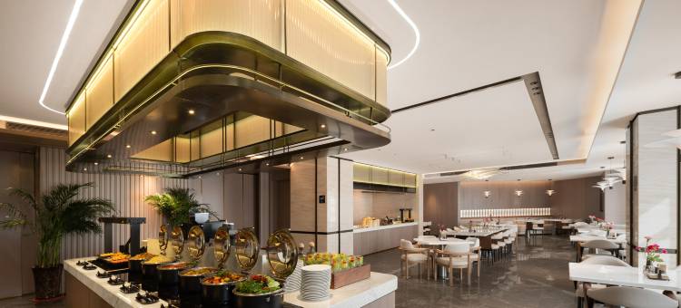 库尔勒人民广场建设桥亚朵酒店图片