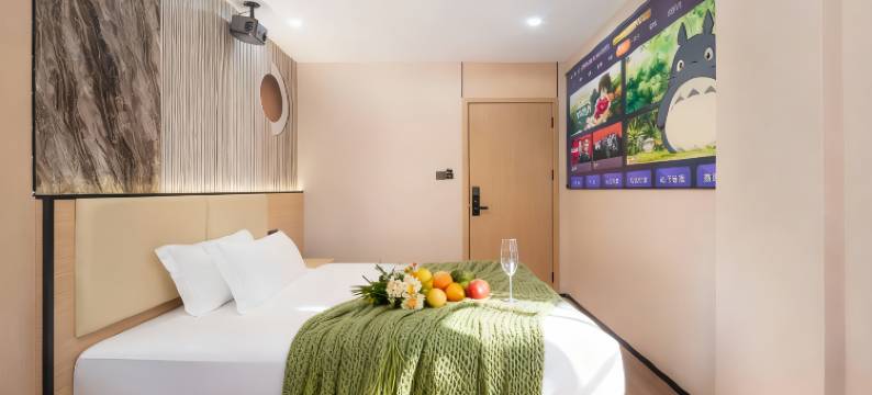 锦悦礼程|烟火刺桐城•DeRUCCI睡眠影音酒店(万达广场丰泽广场店)图片