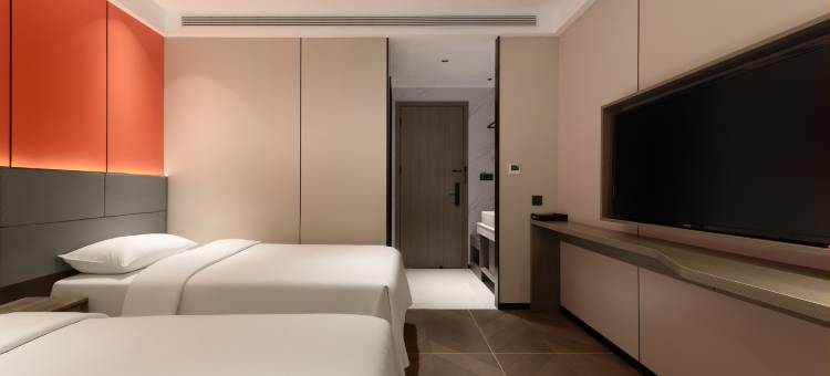 如家UP华驿精选酒店(天津津南环湖医院店)图片