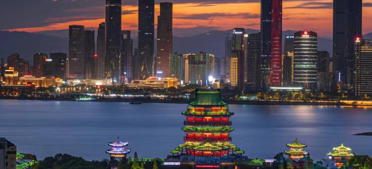 City Light|广福麟花园酒店(南昌八一广场火车站店)图片