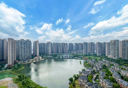 桂林灯塔轻居酒店（政务中心店）外景图