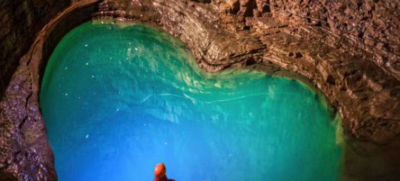 遵义大世界酒店(汇川区国贸春天百货购物中心珠海路店)图片