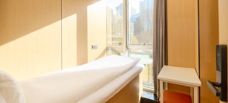 住小叮酒店(北京万达CBD国贸地铁站店)图片