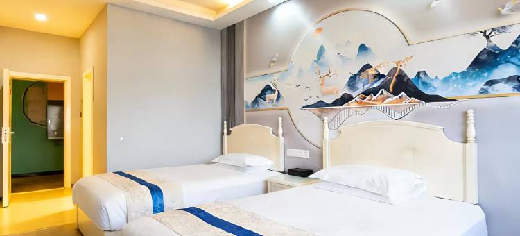 唯蜜主题酒店(麻阳火车站店)图片