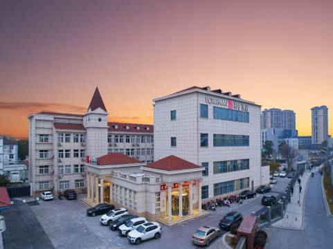 柏曼酒店(扬州大学江阳中路店)