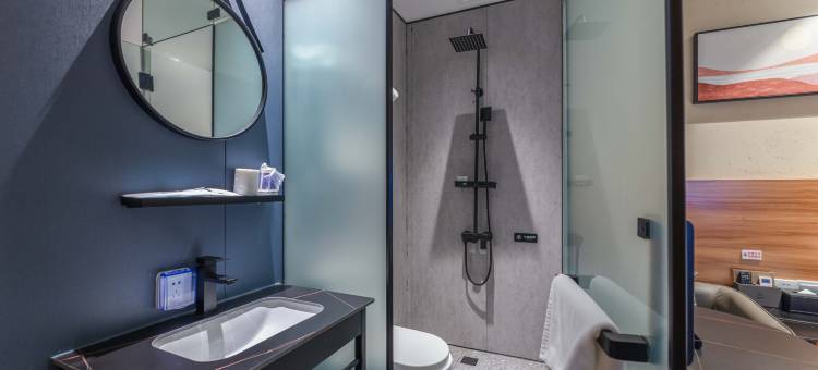 至兰居酒店(宁波鄞州万达广场店)图片