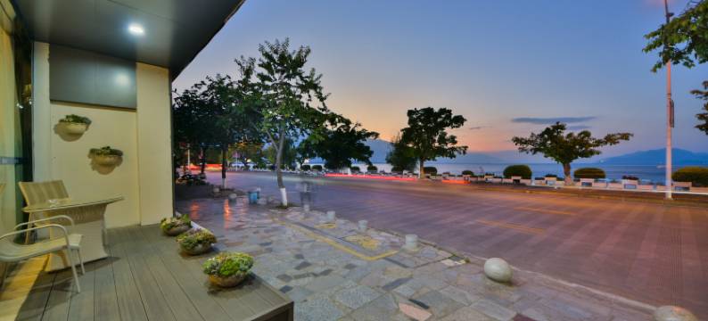 聆海假日酒店图片