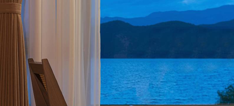 阅时·泸沽湖在川首席全湖胜景设计师度假酒店(摩梭女神全景店)图片