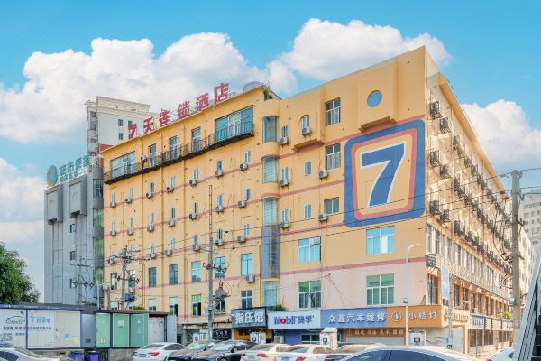 7天酒店泉州浦西万达广场领show店