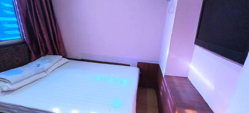 岫岩站东旅店图片