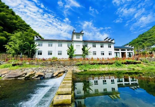 谷雨茗院（皖南川藏线储家滩店）外景图