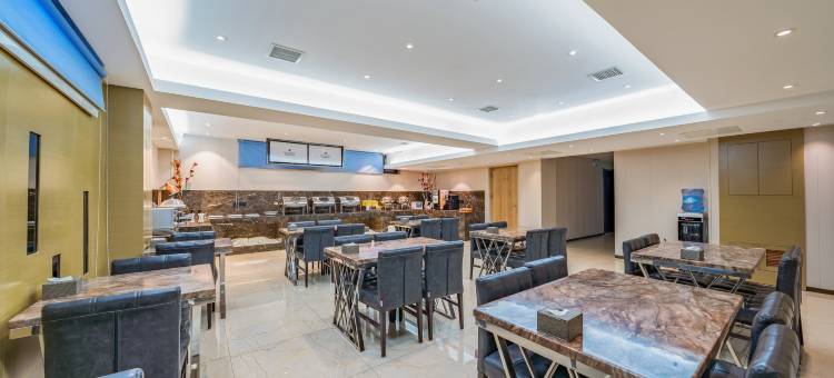 哈尔滨丽呈睿轩酒店(冰雪大世界融创乐园店)图片